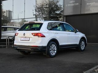 2021 Volkswagen Tiguan II Рестайлинг, белый, 2599000 рублей, вид 4