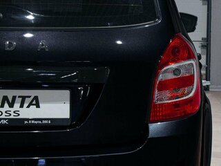 2026 Lada (ВАЗ) Granta Cross I Рестайлинг, чёрный, 1371000 рублей, вид 4
