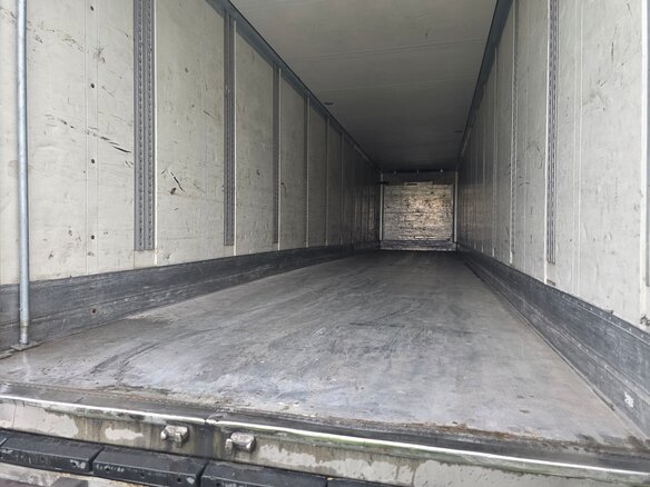 1998 Schmitz Cargobull SKO, чёрный, 600000 рублей - вид 9