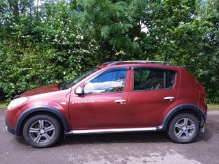2012 Renault Sandero Stepway I, красный, 650000 рублей, вид 4