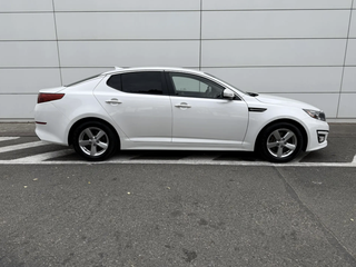 2015 Kia Optima III Рестайлинг, белый, 1399000 рублей, вид 4
