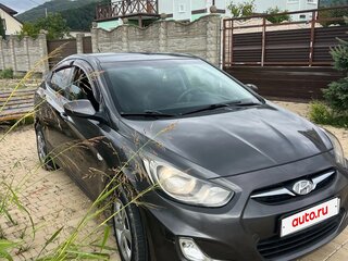 2013 Hyundai Solaris I, чёрный, 585000 рублей, вид 1