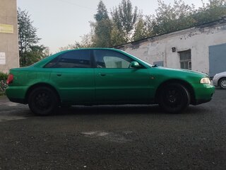 1998 Audi A4 I (B5), зелёный, 400000 рублей, вид 4