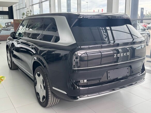 2025 Zeekr 9X 70 kWh, чёрный, 13800000 рублей - вид 5