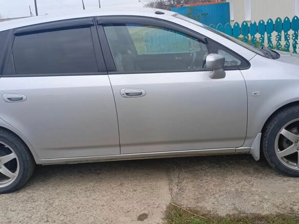 2002 Honda Stream I, серый, 520000 рублей - вид 2