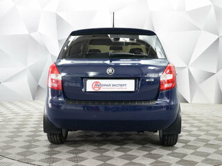 2012 Skoda Fabia II Рестайлинг, синий, 495000 рублей, вид 4