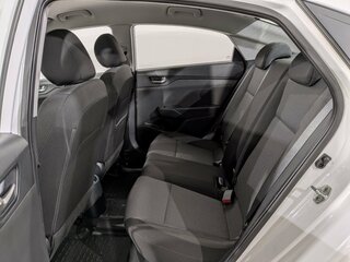 2022 Hyundai Solaris II Рестайлинг, белый, 1595000 рублей, вид 3