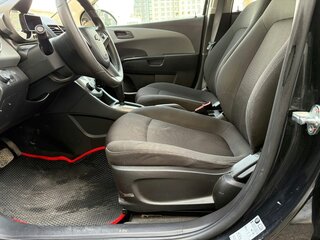 2014 Chevrolet Aveo II, чёрный, 525000 рублей, вид 5
