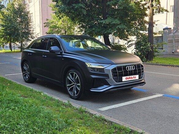 2022 Audi Q8 55 TFSI I (4M), чёрный, 8490000 рублей - вид 2