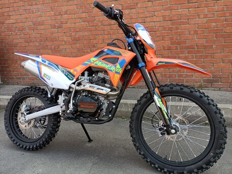2026 BSE Z1, красный, 110000 рублей, вид 5