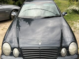 2000 Mercedes-Benz CLK-Класс 200 I (W208) Рестайлинг, чёрный, 600000 рублей, вид 3