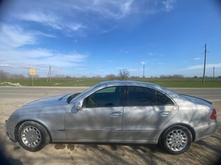2003 Mercedes-Benz E-Класс 240 III (W211, S211), серебристый, 650000 рублей, вид 3