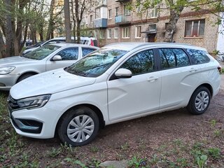 2024 Lada (ВАЗ) Vesta SW I Рестайлинг (NG), белый, 1120000 рублей, вид 3