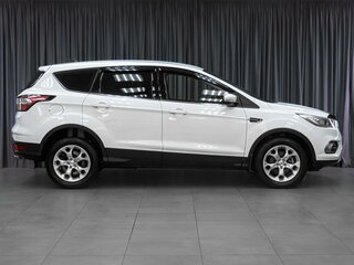2018 Ford Kuga II Рестайлинг, белый, 1699000 рублей, вид 5