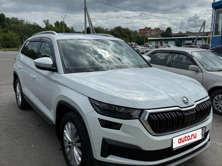 2022 Skoda Kodiaq I Рестайлинг, белый, 3230000 рублей, вид 2