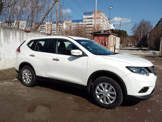 2017 Nissan X-Trail III Рестайлинг, белый, 1500000 рублей, вид 2