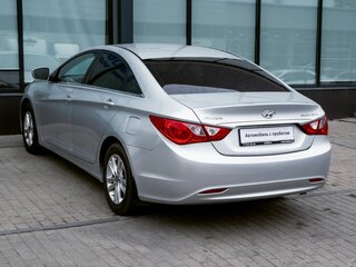 2011 Hyundai Sonata VI (YF), серебристый, 999000 рублей, вид 3