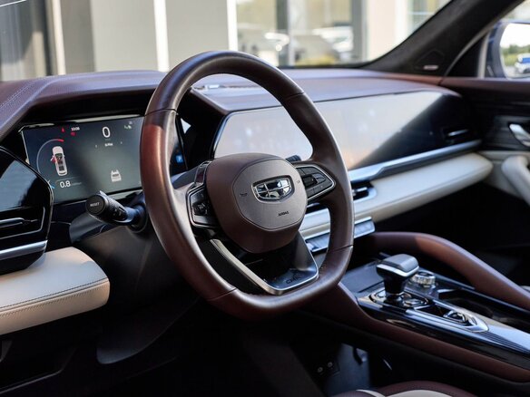2023 Geely Monjaro I, чёрный, 2979900 рублей - вид 17