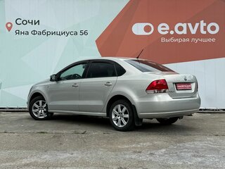 2013 Volkswagen Polo V, серебристый, 829000 рублей, вид 4