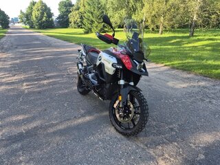 2024 BMW R 1300 GS, красный, 2550000 рублей, вид 2