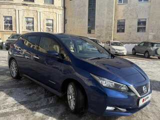 2018 Nissan Leaf II (ZE1), синий, 1555000 рублей, вид 1