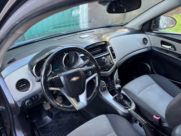 2012 Chevrolet Cruze I, чёрный, 735000 рублей - вид 5