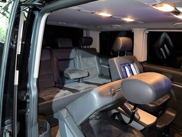 2008 Volkswagen Multivan T5, чёрный, 2250000 рублей - вид 19