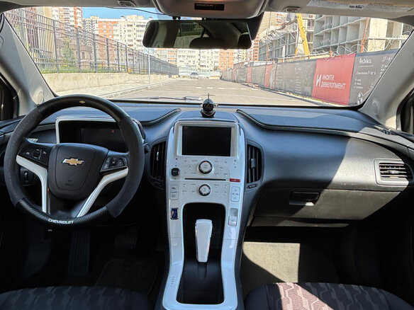 2011 Chevrolet Volt I, серый, 785000 рублей - вид 16