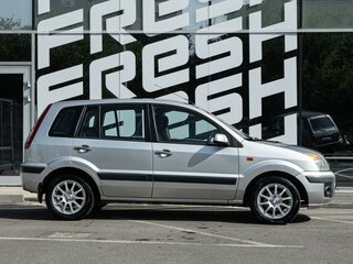 2007 Ford Fusion I Рестайлинг, серебристый, 600000 рублей, вид 5