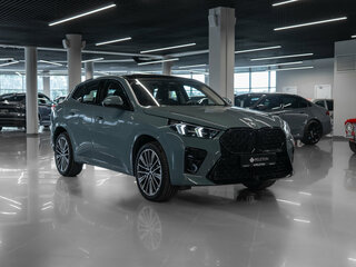 2025 BMW X2 xDrive25i II (U10), серый, 6500000 рублей, вид 2
