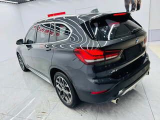 2022 BMW X1 18i sDrive II (F48) Рестайлинг, чёрный, 2370100 рублей, вид 4