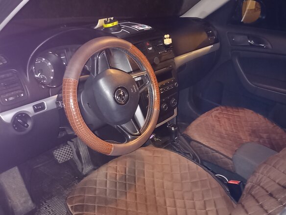 2014 Skoda Yeti I Рестайлинг, коричневый - вид 2