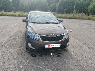 2015 Kia Rio 6-speed III, коричневый, 879000 рублей, вид 4