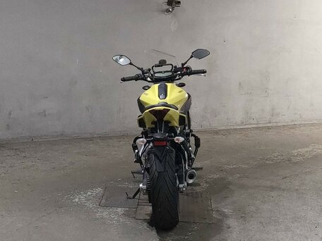 2015 Yamaha MT-07 (FZ-07), жёлтый, 699000 рублей, вид 4