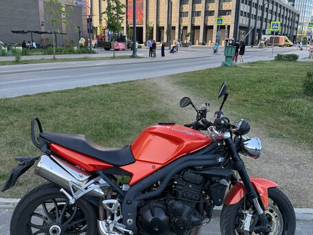 2008 Triumph Speed Triple, оранжевый, 400000 рублей, вид 2
