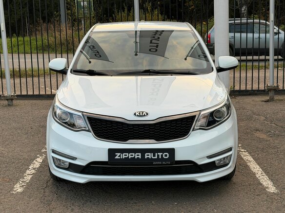 2017 Kia Rio III Рестайлинг, белый, 999000 рублей - вид 1