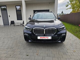 2020 BMW X5 40d IV (G05/G18), синий, 7700000 рублей, вид 3