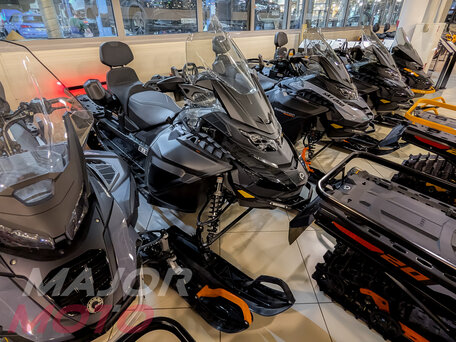 2026 BRP Ski-Doo Expedition 900, чёрный, 3170664 рублей, вид 3