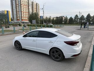 2019 Hyundai Elantra VI (AD) Рестайлинг, белый, 1650000 рублей, вид 5
