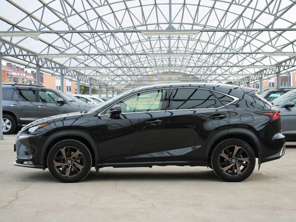 2021 Lexus NX 200 I Рестайлинг, чёрный, 3800000 рублей - вид 1