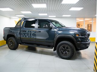 2026 Ram 1500 RHO V Рестайлинг, синий, 12999000 рублей, вид 3