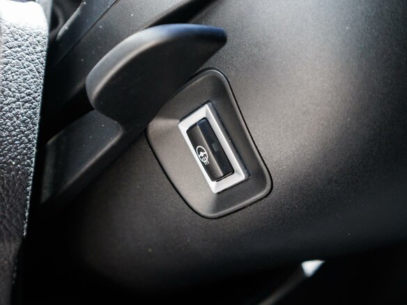 2015 BMW 1 серии 118i II (F20/F21) Рестайлинг, белый - вид 19