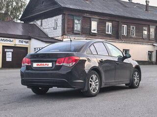 2014 Chevrolet Cruze I Рестайлинг, коричневый, 850000 рублей, вид 3
