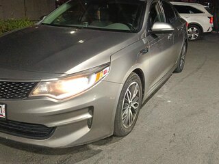 2017 Kia Optima IV, серый, 1850000 рублей, вид 3