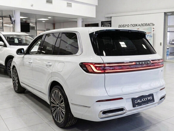 2025 Geely Galaxy M9 210, белый - вид 2