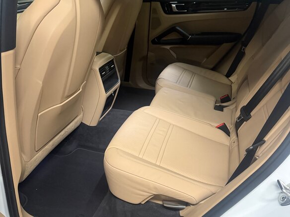 2021 Porsche Cayenne Coupé III, белый, 8499000 рублей - вид 11