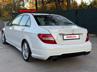 2011 Mercedes-Benz C-Класс 180 BlueEFFICIENCY III (W204) Рестайлинг, белый, 1650000 рублей, вид 4