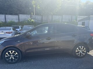 2017 Kia Rio III Рестайлинг, коричневый, 808000 рублей, вид 4