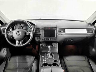 2011 Volkswagen Touareg II, чёрный, 1330000 рублей, вид 5