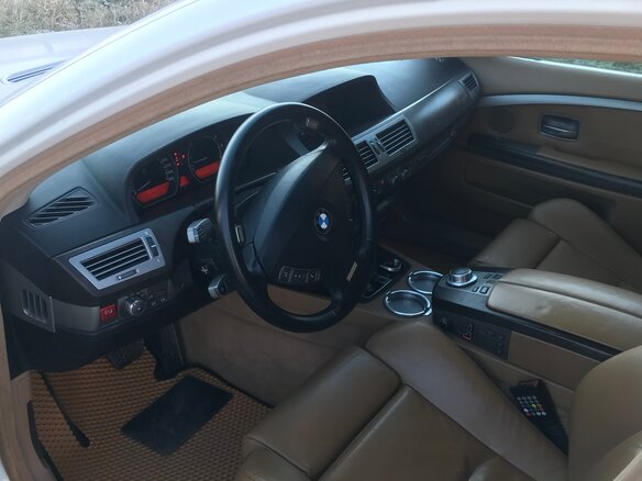 2005 BMW 7 серии 740i IV (E65/E66) Рестайлинг, белый, 1380000 рублей - вид 8